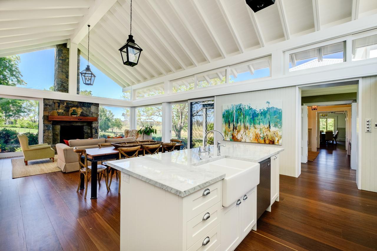 Hotel Goonoo Goonoo Station Tamworth Exterior foto Interior of a home in the San Francisco Bay Area